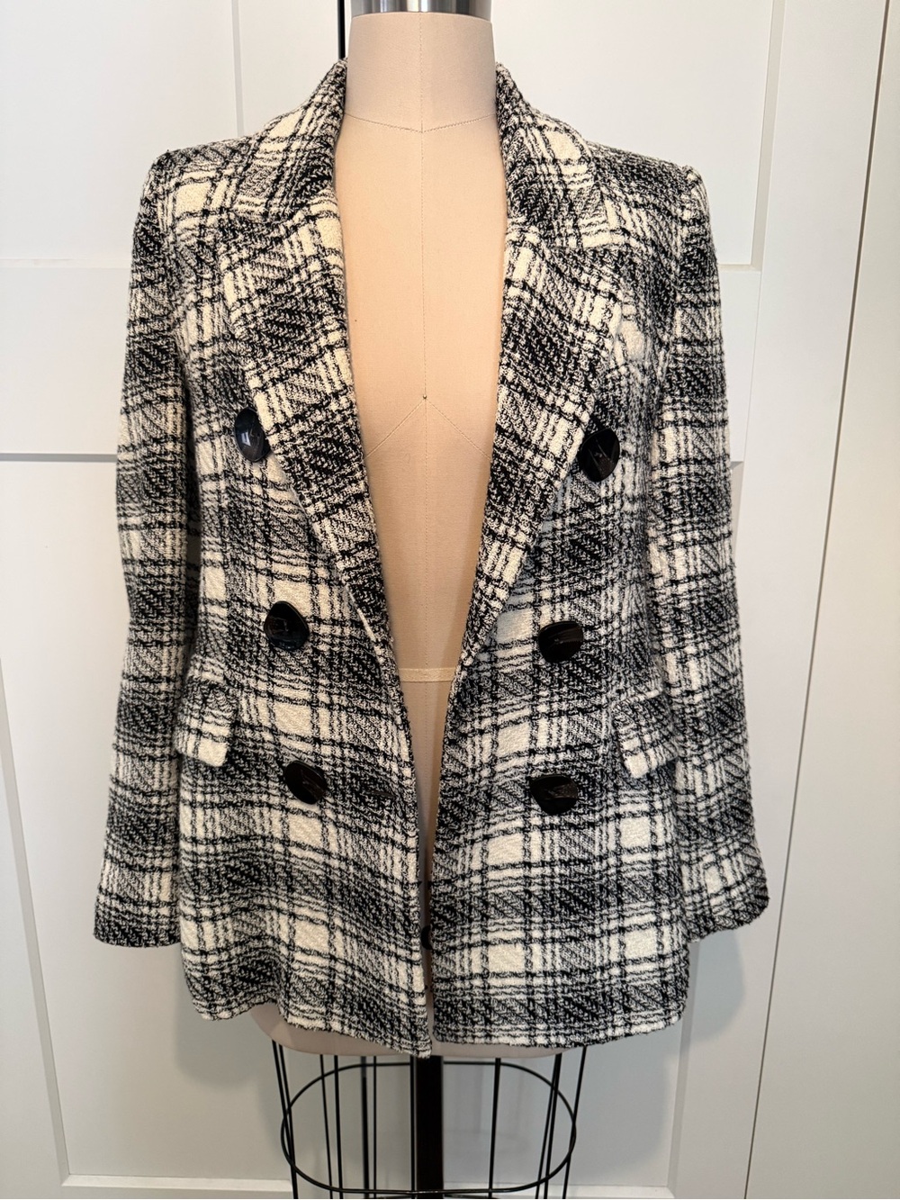 Zara Black & White textured plaid blazer